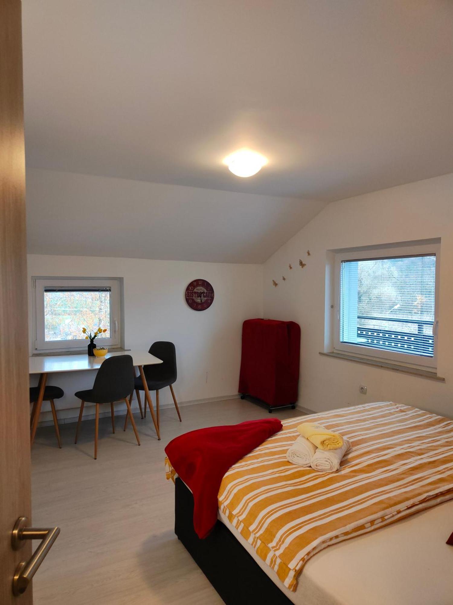Apartments & Rooms Sasa Podcetrtek Room photo
